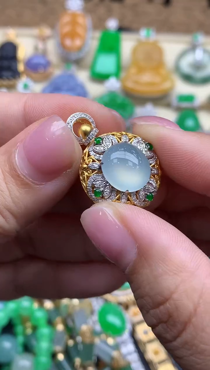 【闪购商品】翡翠颈饰18K金镶嵌550-中国好珍宝