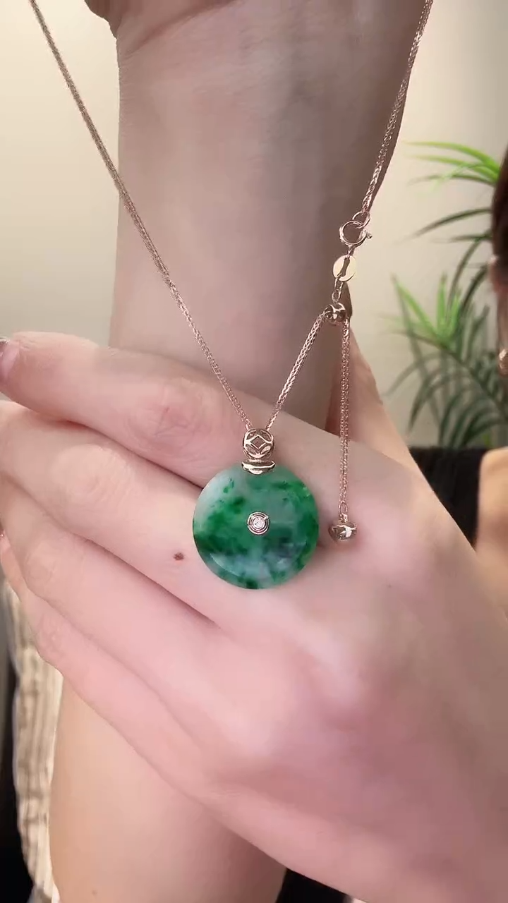 翡翠18K金镶嵌吊坠(不含链)18K金翡翠吊坠多样性发货发其一