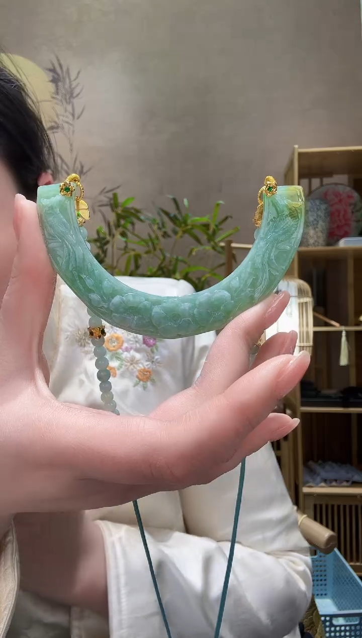 【闪购商品】翡翠颈饰未镶嵌吊坠