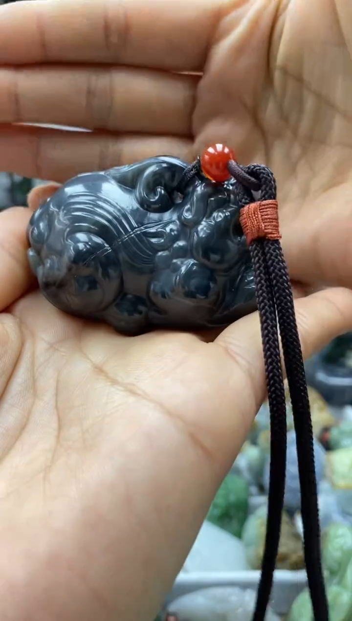 和田玉未镶嵌把件1