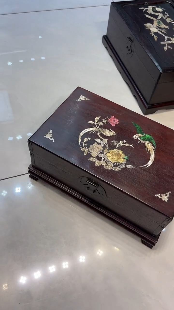 【闪购商品】贡木锦上添花螺钿首饰箱