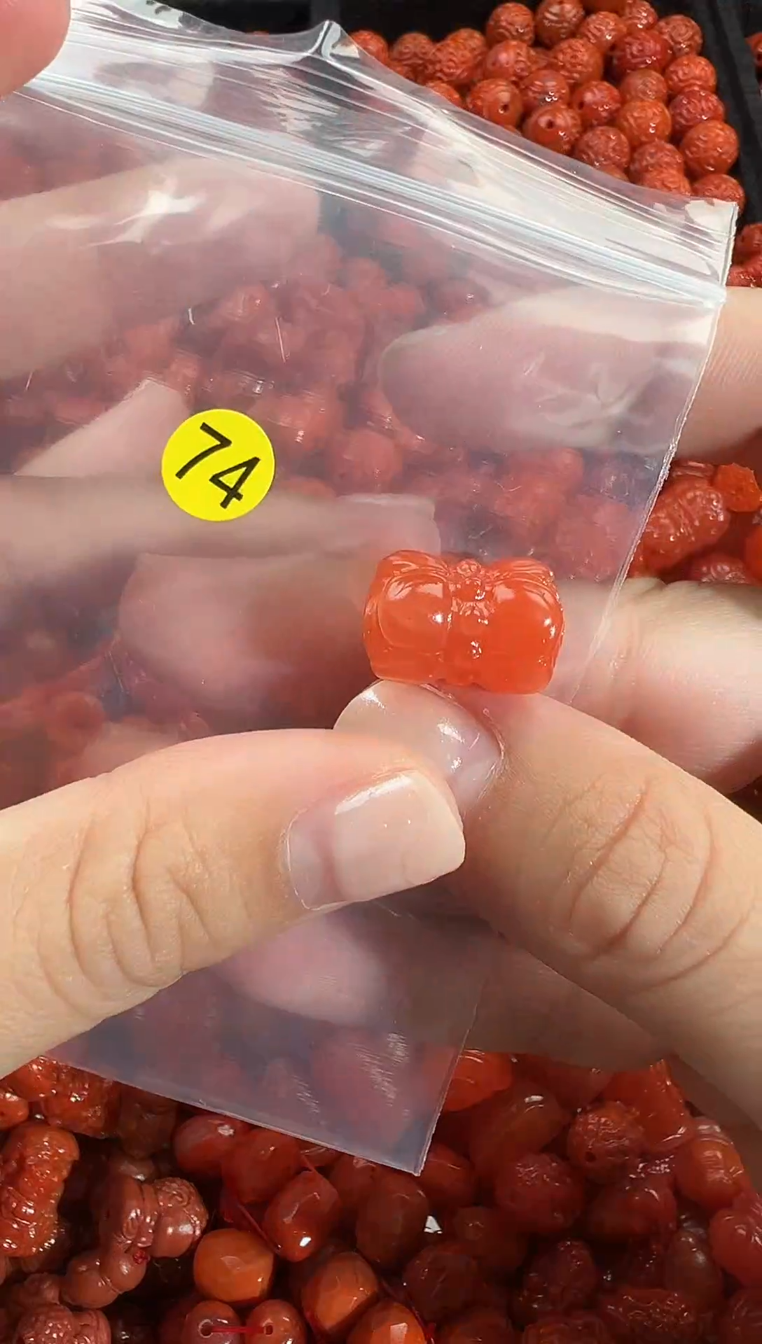 颈饰未镶嵌南红玛瑙1