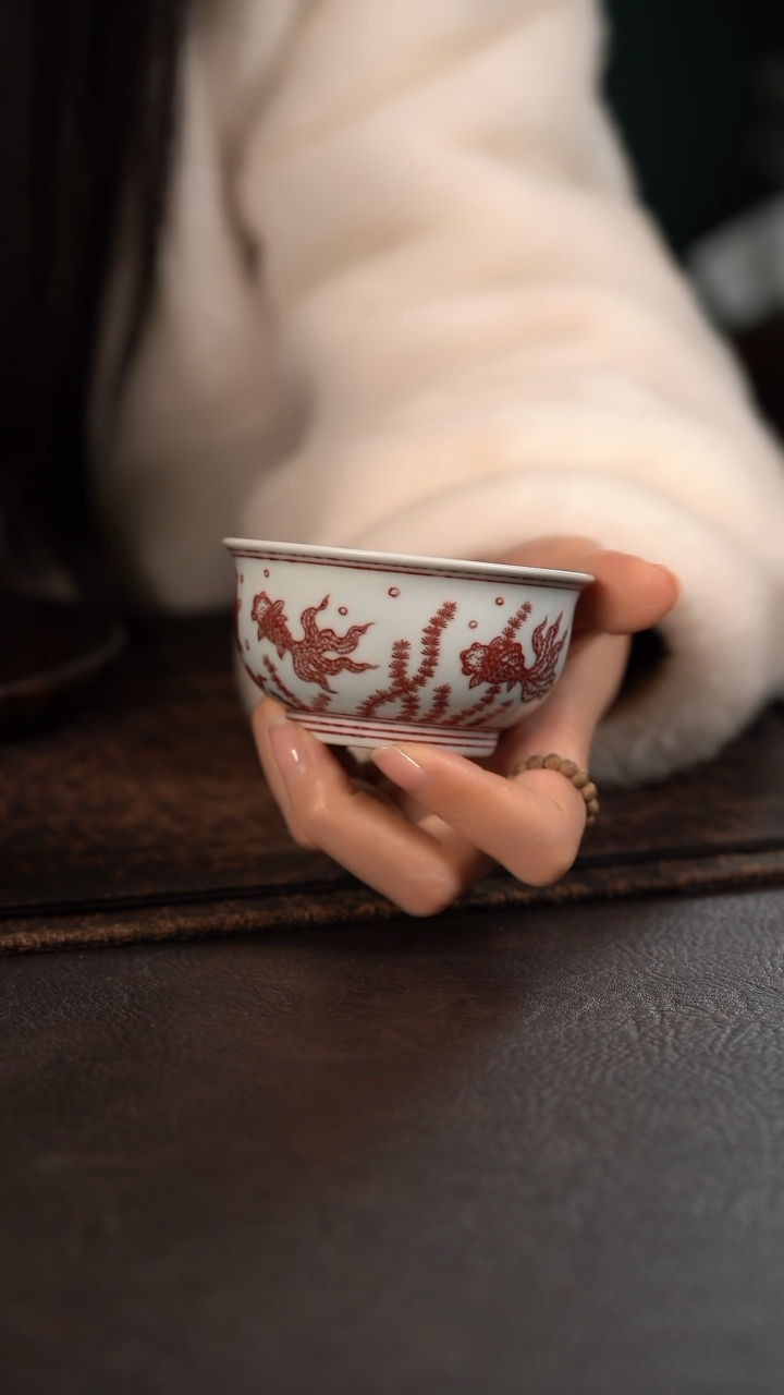 【闪购商品】杯贵红窑釉里红金鱼炉式杯