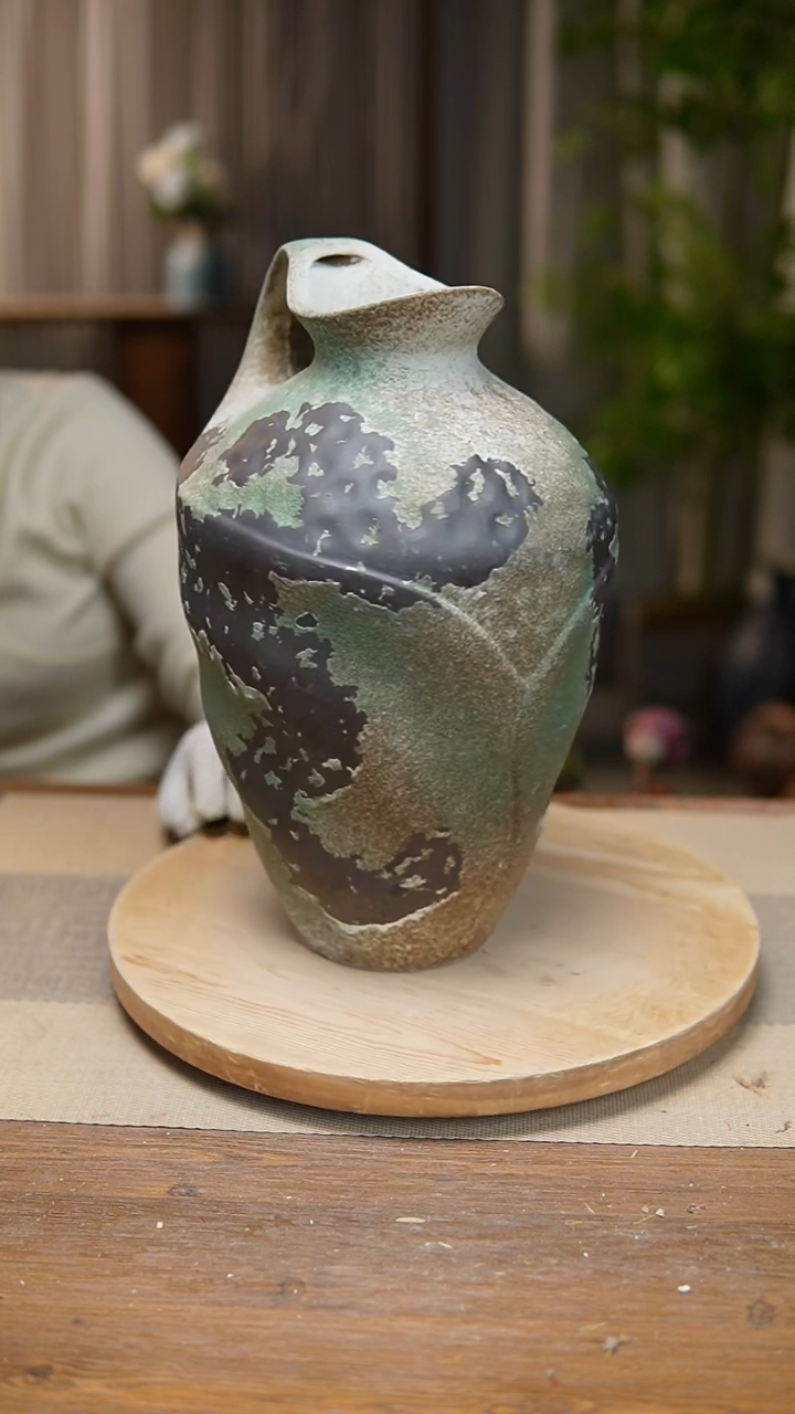 【闪购商品】陶瓷  花器诧寂复古绿奶壶