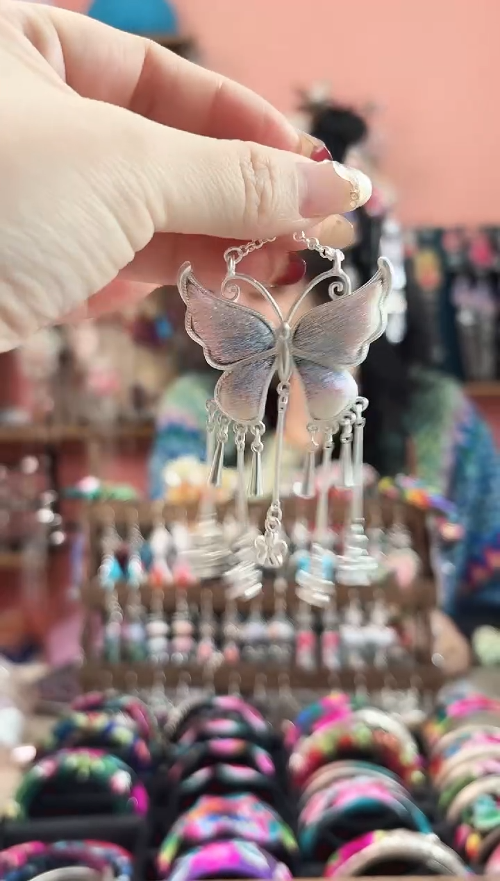 织绣彩云南阁老绣饰品60