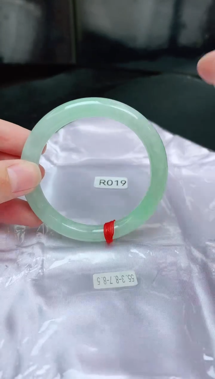 【闪购商品】翡翠手镯未镶嵌缅甸天然A货翡翠