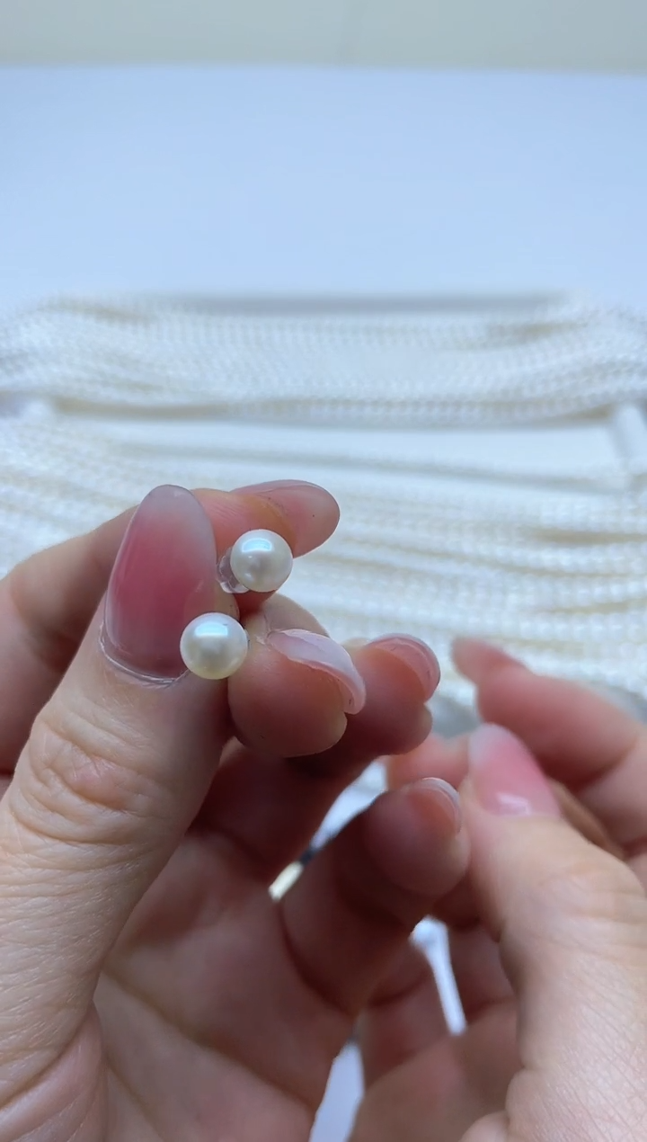 【闪购商品】淡水珍珠耳饰银S925镶嵌小圆耳钉