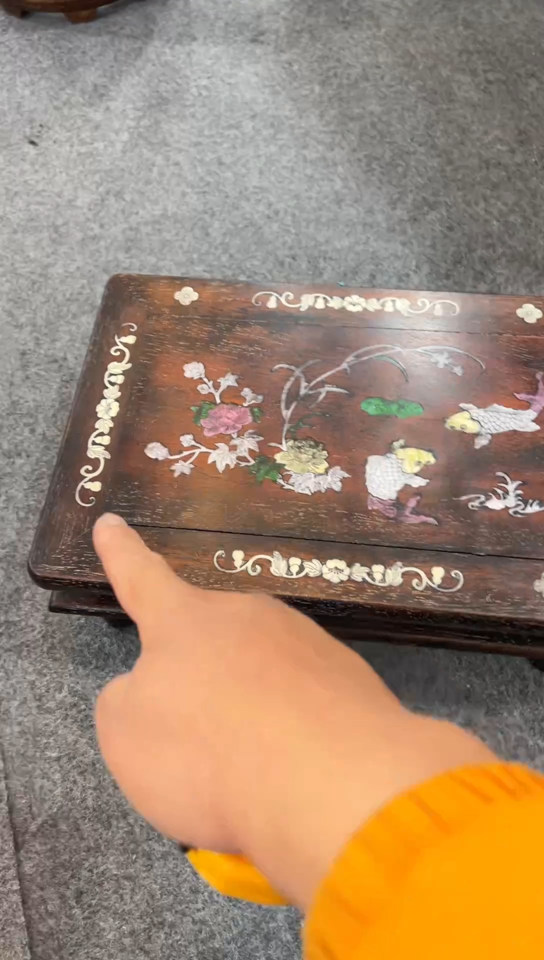 木木头款小叶紫檀地桌花鸟269.888