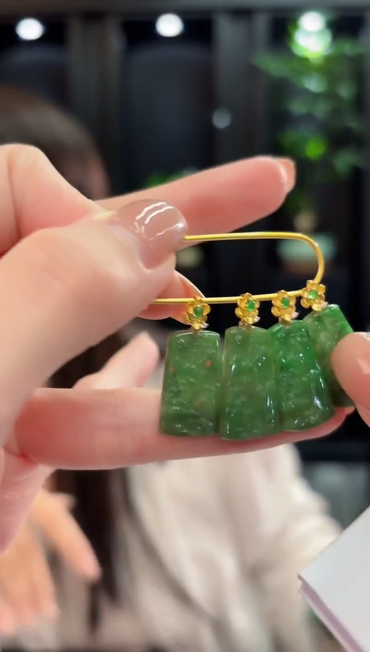 吊坠(不含链)未镶嵌翡翠山水 缅甸A货/多样性发货/一件