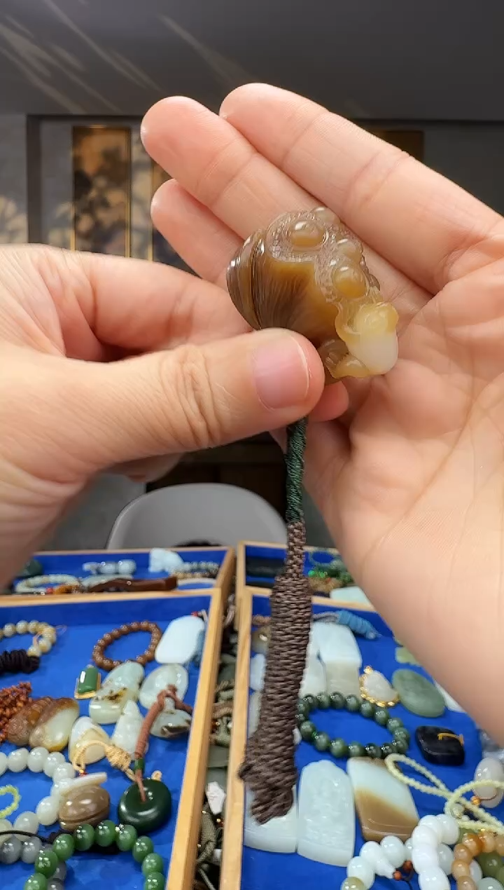 未镶嵌和田玉挂件拍一发一