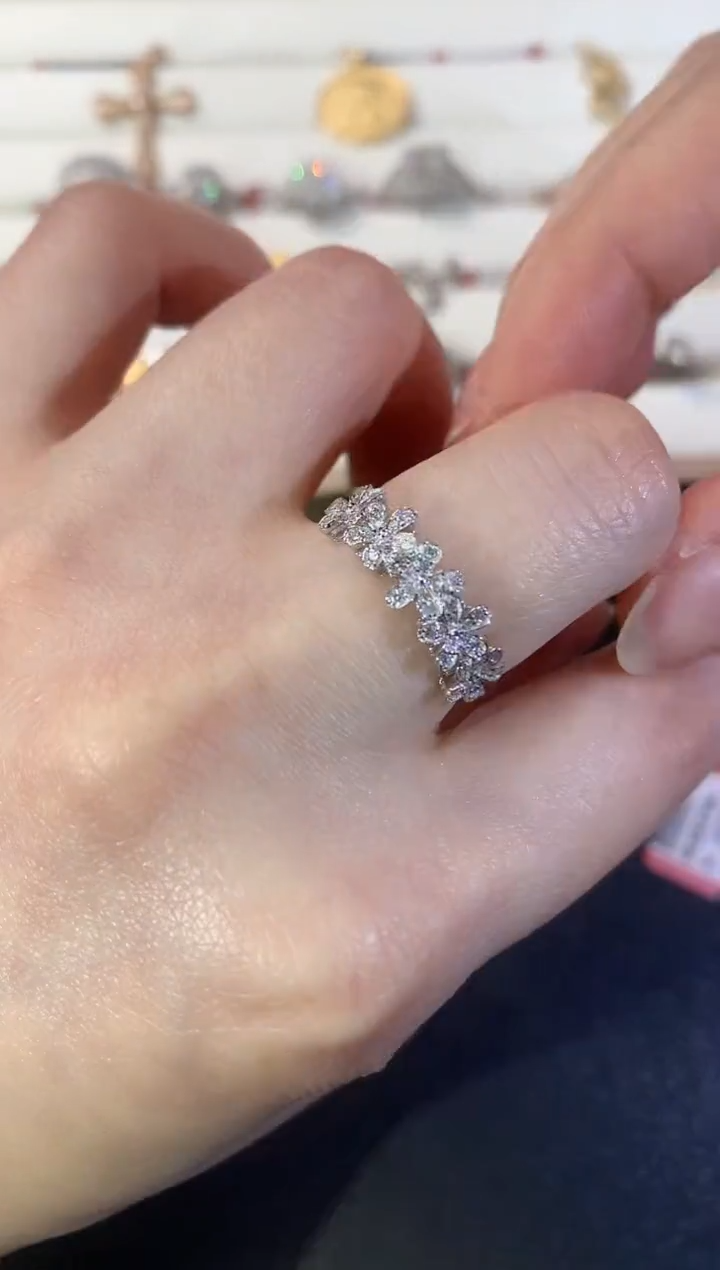 【闪购商品】钻石戒指18K金镶嵌R103|2380