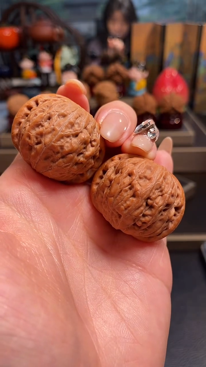 【闪购商品】文玩核桃把件K14铁锤36