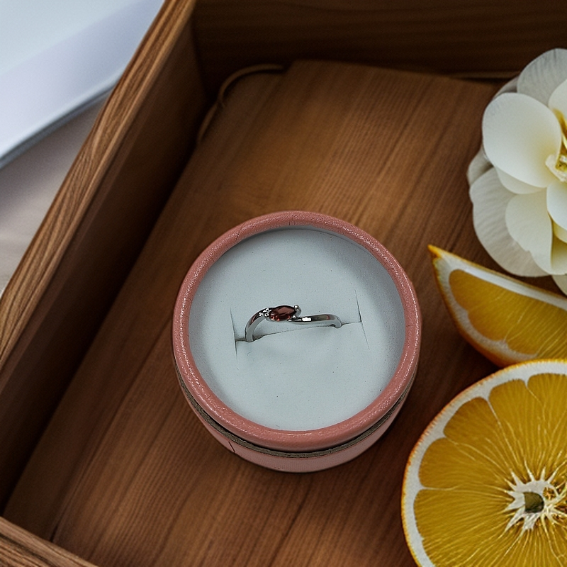 高品质石榴石戒指