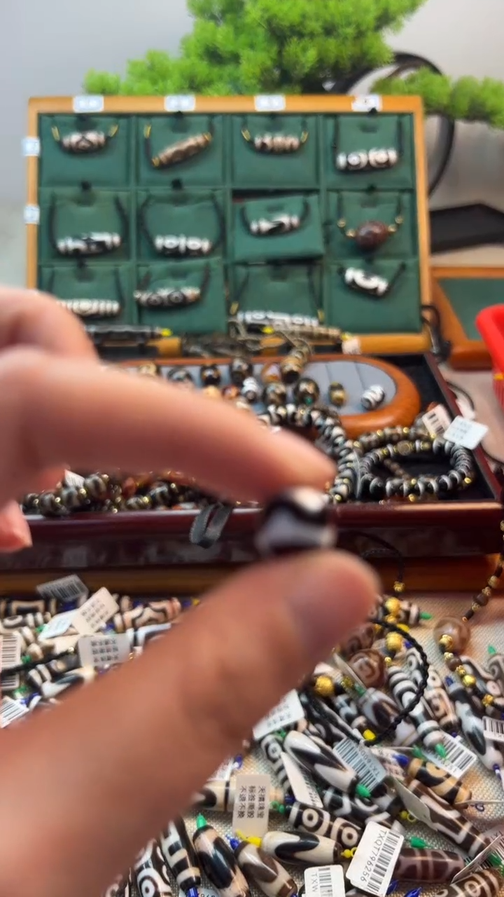 玛瑙/玉髓（覆膜）颈饰未镶嵌82（微瑕随机发货）