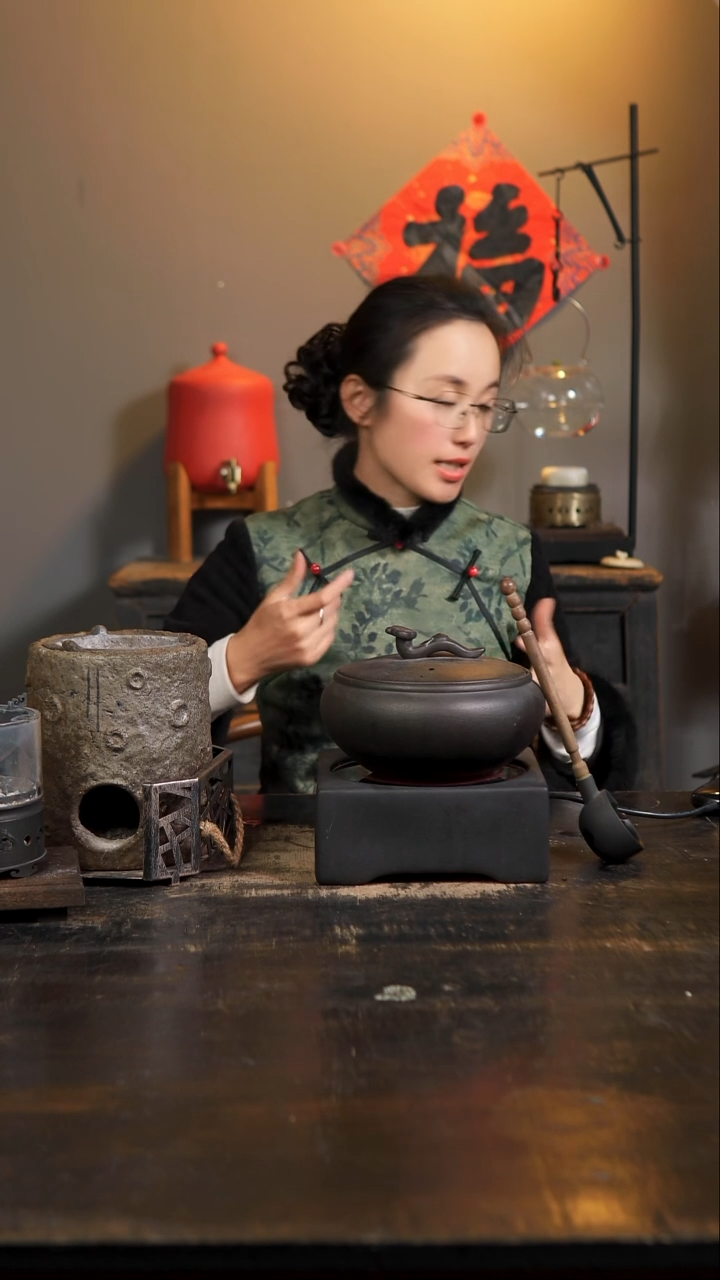 【闪购商品】精美健康的火山石煮茶器