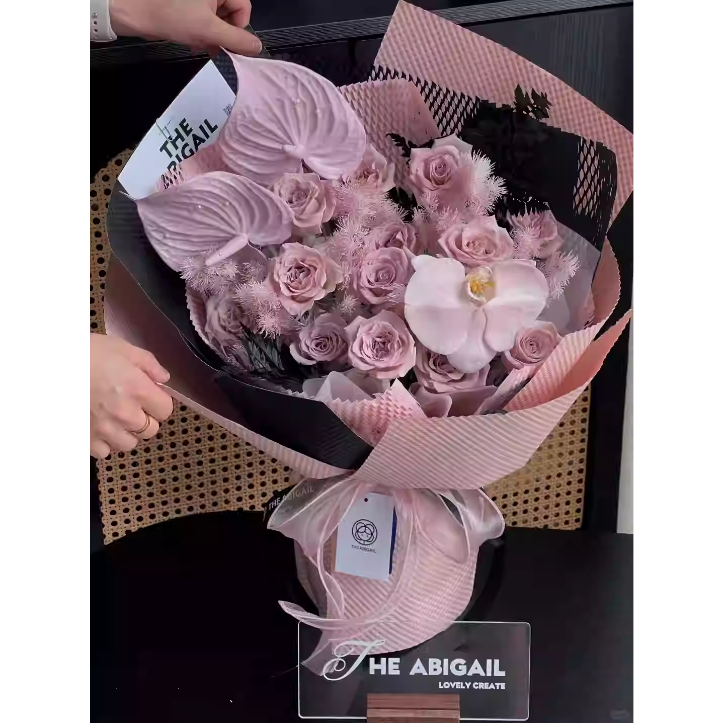 女神节黑粉曼塔玫瑰混搭生日送女友闺蜜鲜花束速递同城附近花店送