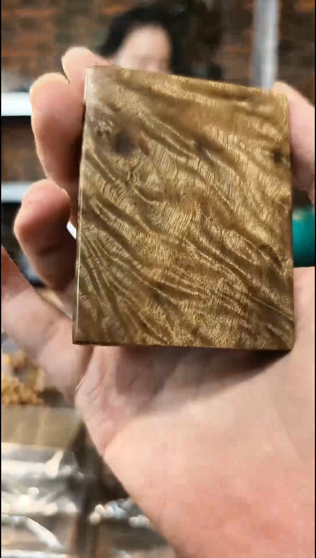 【闪购商品】金丝楠无事牌手把件