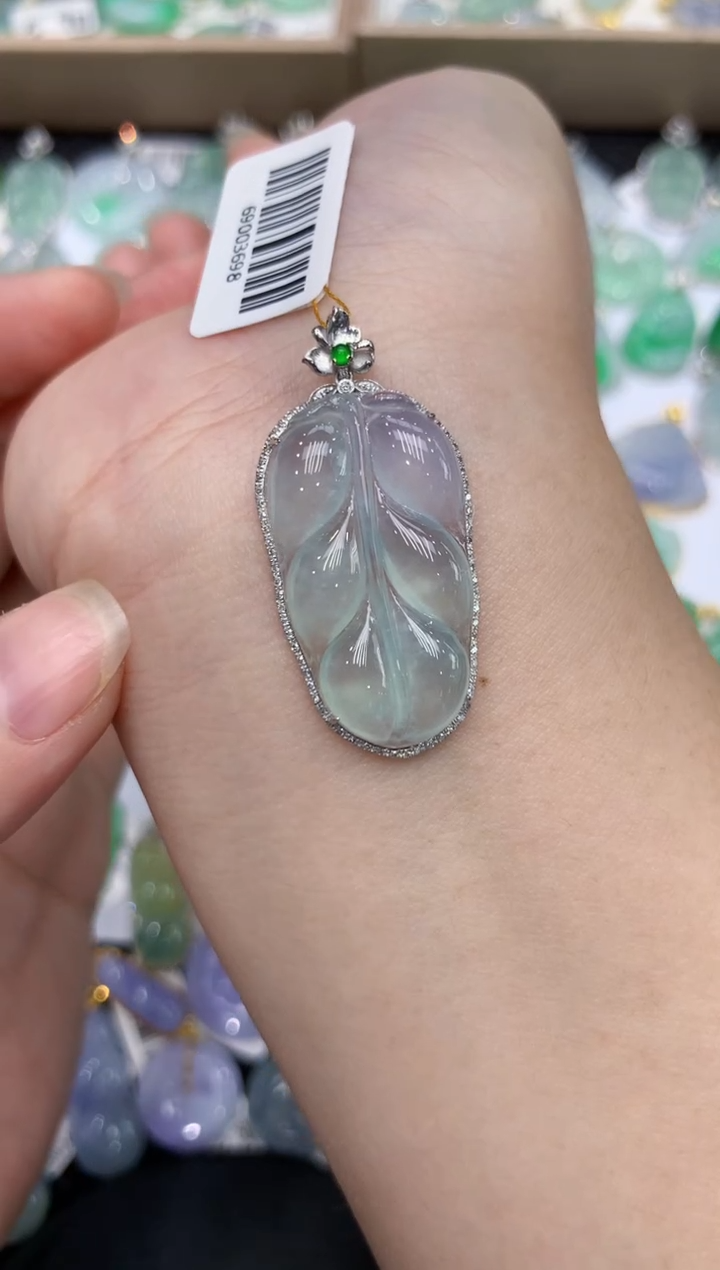 【闪购商品】翡翠颈饰18K金镶嵌 111111111111