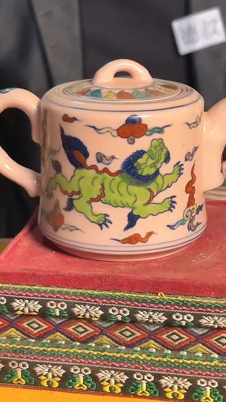 【闪购商品】瓷片319F现代工艺品一个