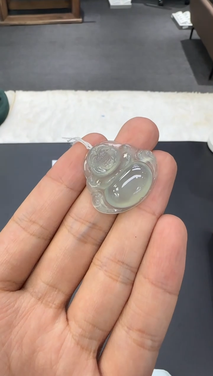 颈饰未镶嵌翡翠萌**菲天然翡翠A货孤品一件