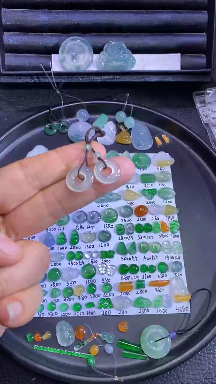 未镶嵌挂件翡翠扣子