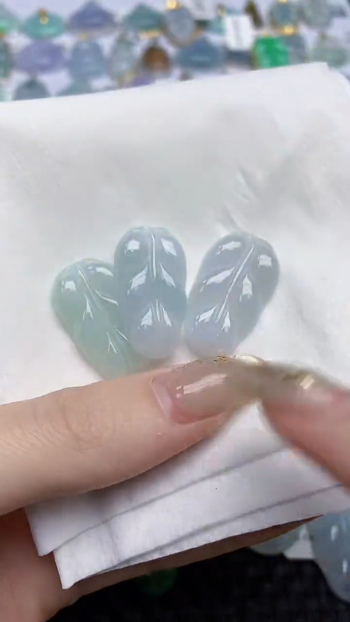 【闪购商品】翡翠颈饰未镶嵌多样性发其一