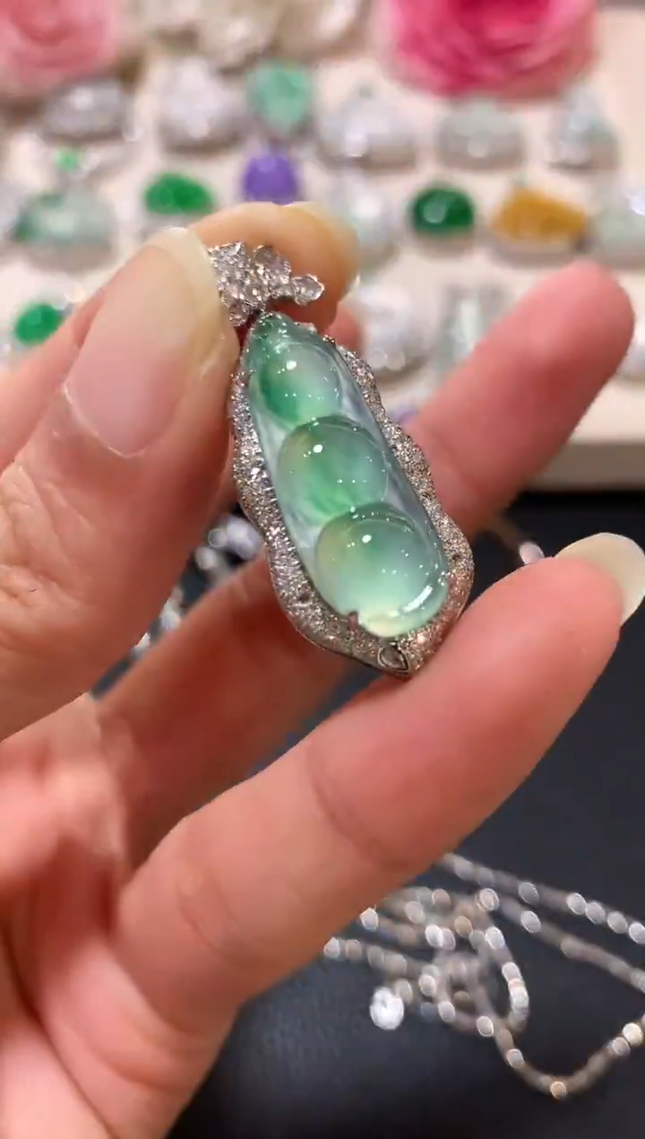 吊坠(不含链)18K金镶嵌翡翠n45  