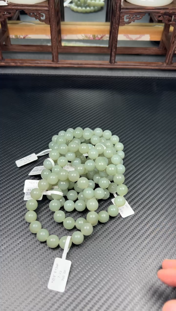 未镶嵌手串和田玉且末微色差近矿卡12多样性发货拍一发一mp