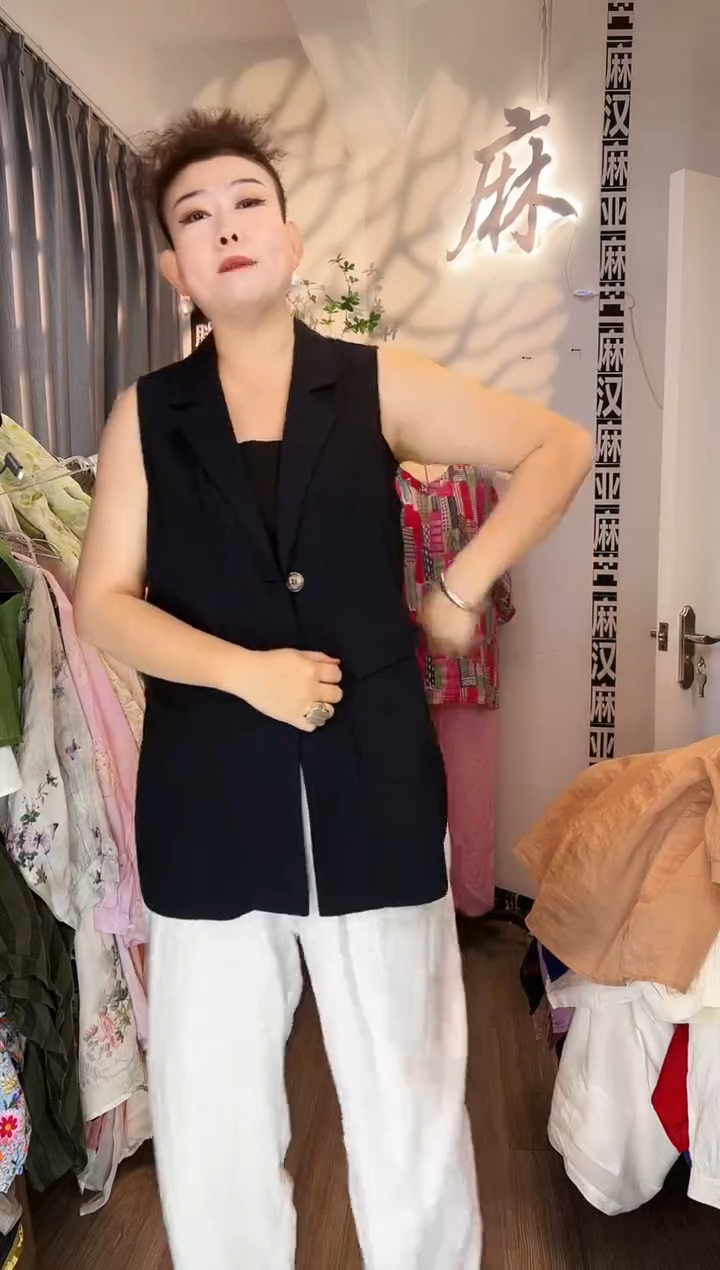 亚麻汉麻苎麻大码女装。蓝色