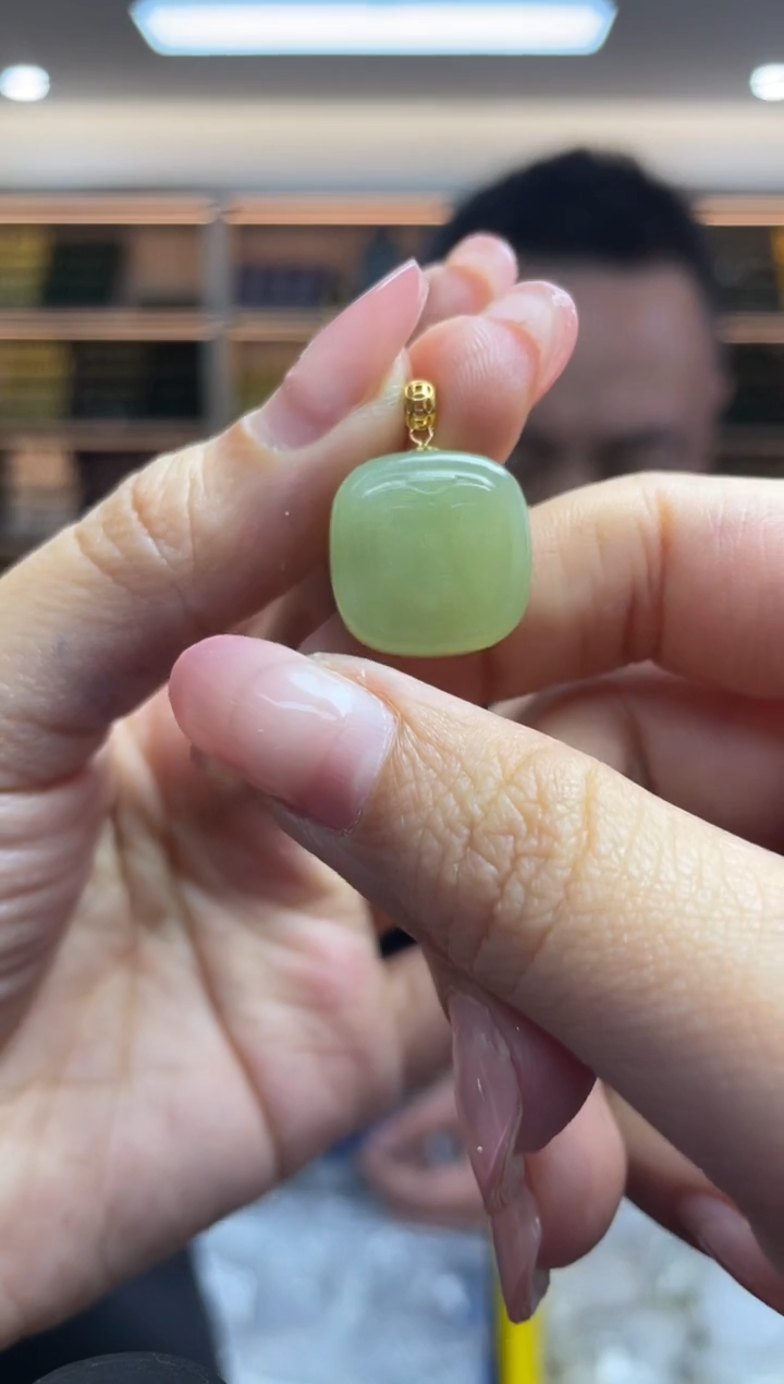 【闪购商品】和田玉·18K金镶嵌多样性发一件