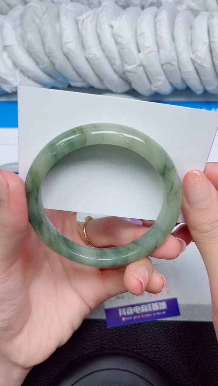 石英质玉手镯未镶嵌43-60