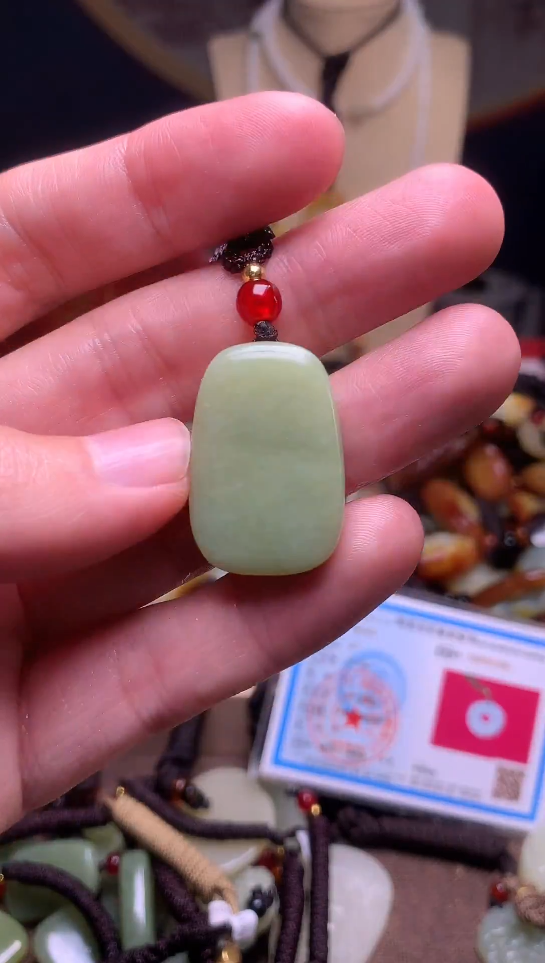 颈饰未镶嵌和田玉新疆料青海料清水和田玉吊坠