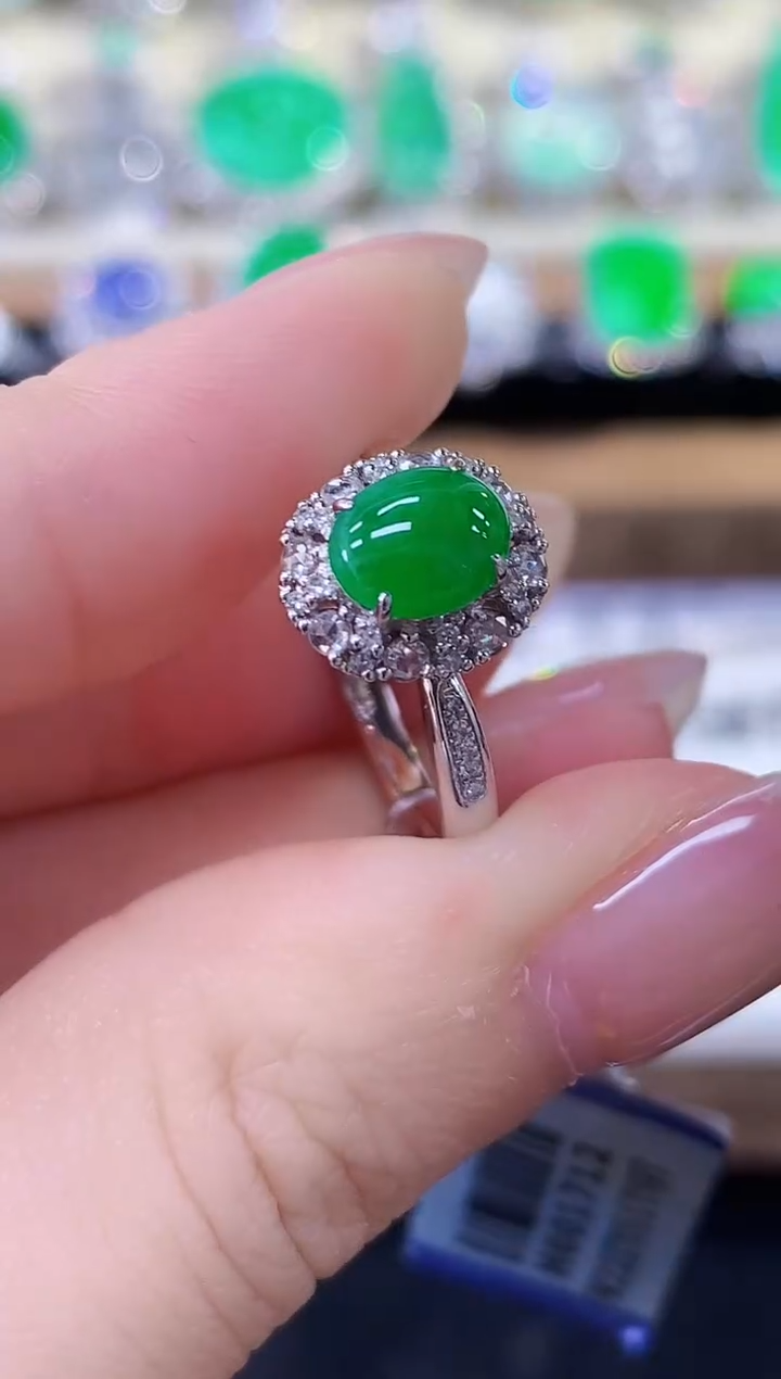 18K金镶嵌戒指翡翠JS多样性发其一