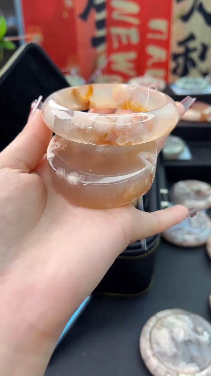 【闪购商品】石英质玉手镯未镶嵌赠送镯心（59圈口）