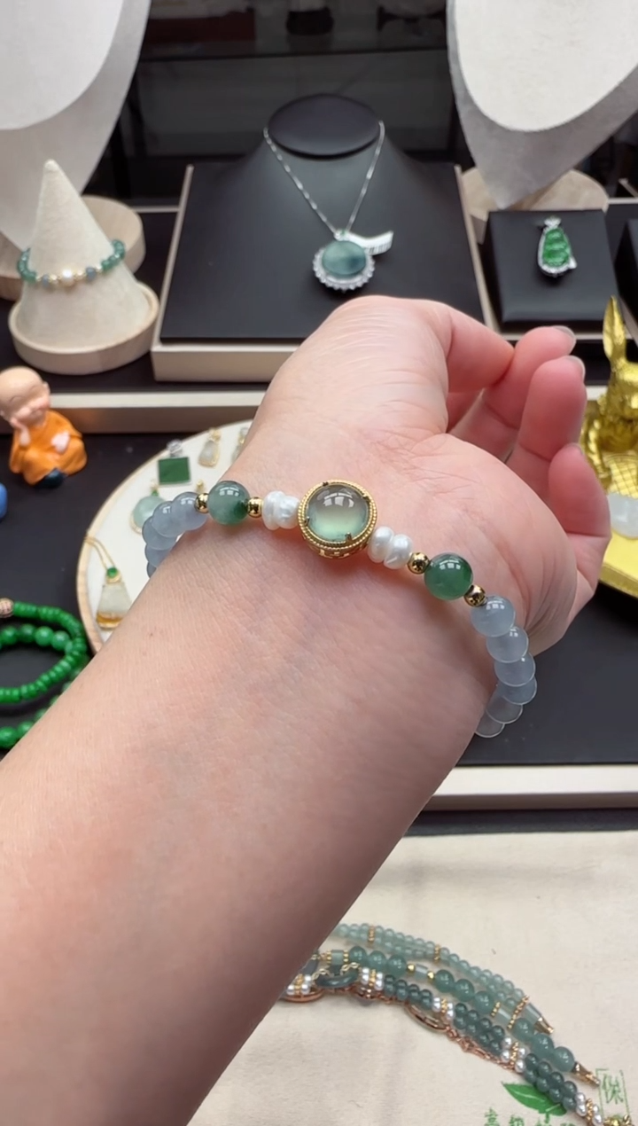 【闪购商品】翡翠手链未镶嵌【海莎一口翠】翡翠手链1