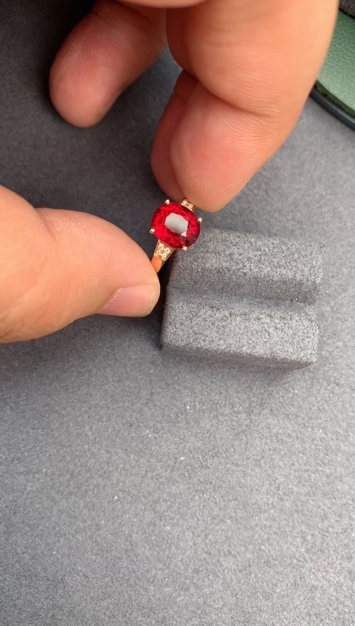 【闪购商品】碧玺戒指18K金镶嵌卢比莱戒指