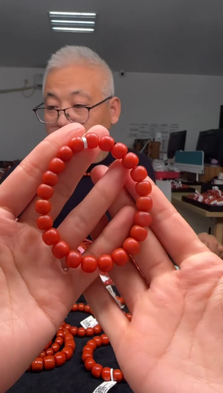 【闪购商品】南红玛瑙9mm阿东寨手串老型未镶嵌多样性发一件