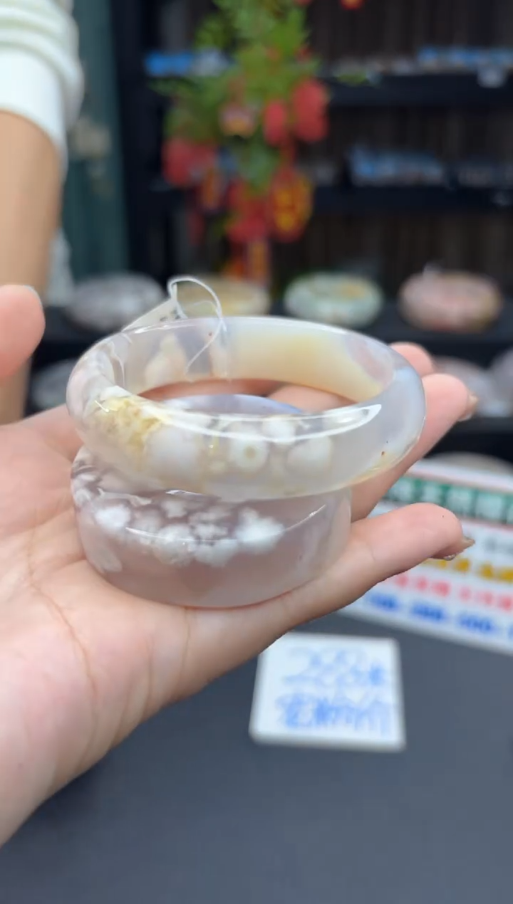 【闪购商品】石英质玉手镯未镶嵌626（52圈赠送镯心）