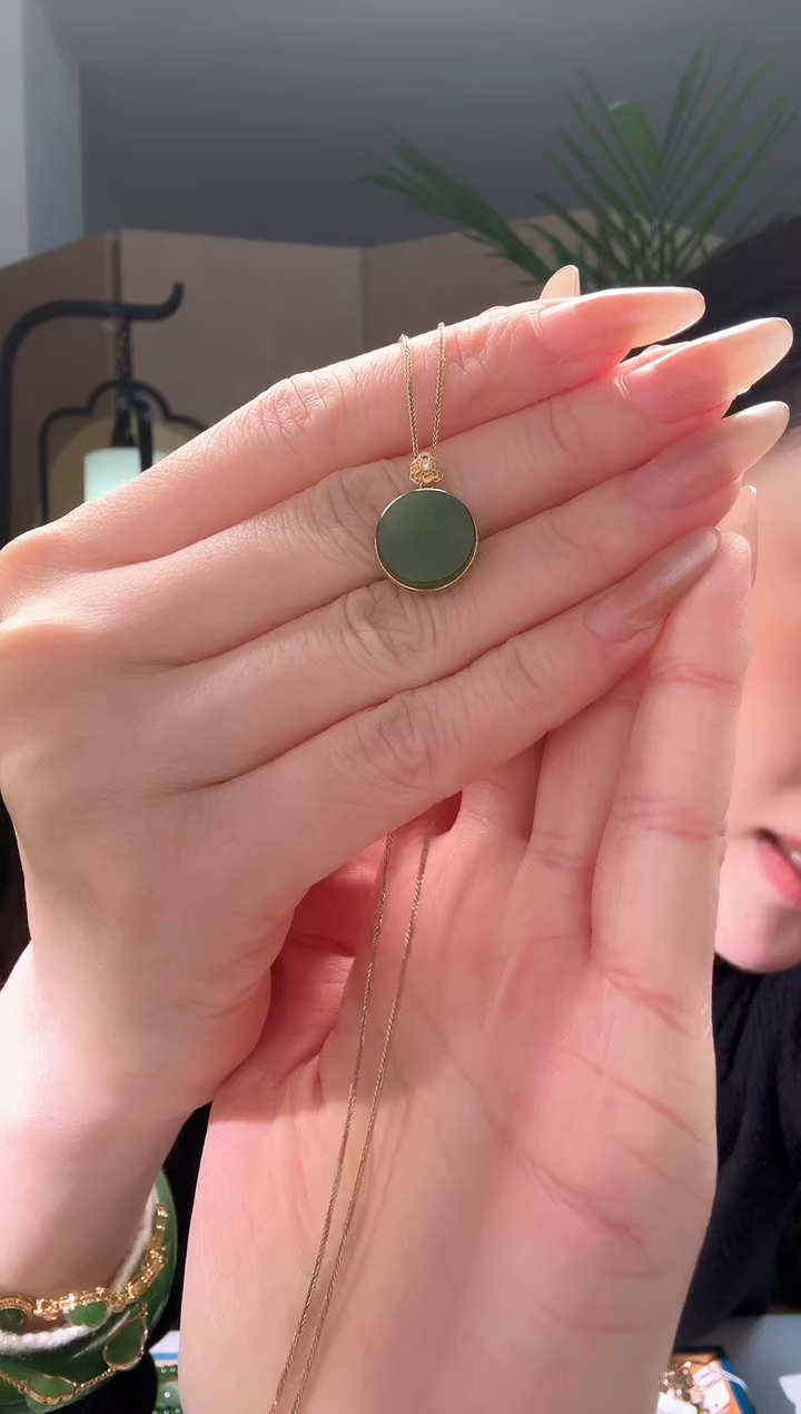 【闪购商品】和田玉颈饰18K金镶嵌1