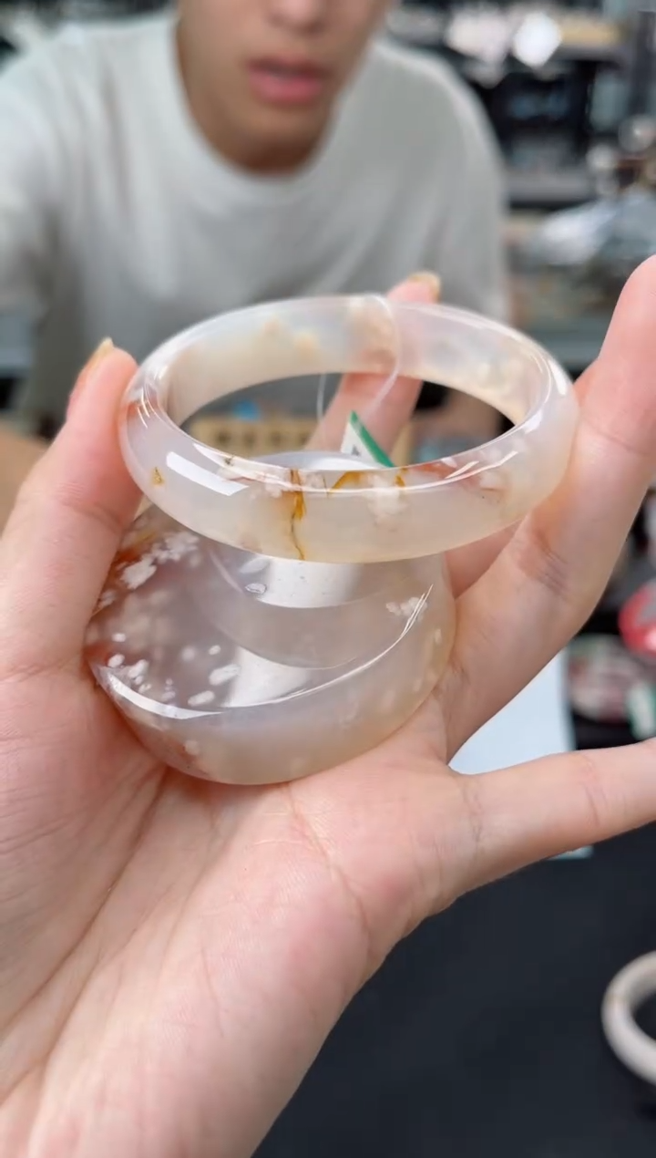 【闪购商品】石英质玉手镯未镶嵌55圈口（赠品镯心）3570052