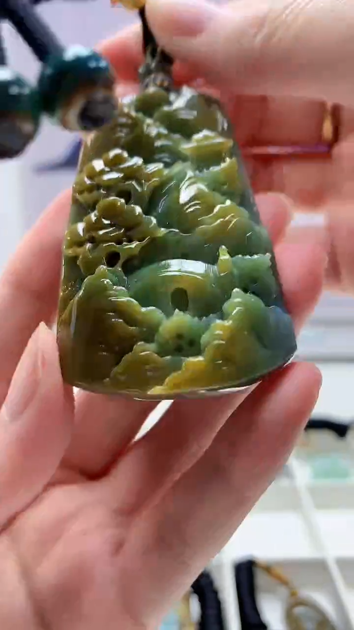 【闪购商品】定制翡翠未镶嵌5028zm-毛货挂件94山水