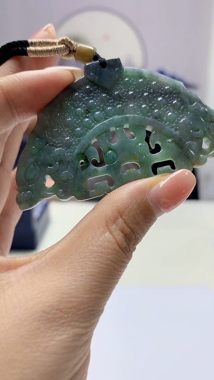 【闪购商品】定制翡翠未镶嵌5060ms-毛货22仿古牌