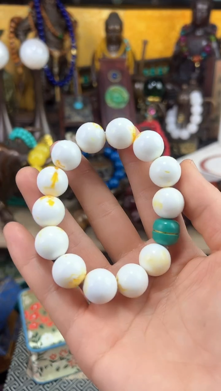 【闪购商品】蜜蜡手链未镶嵌猪妹精品专属链接