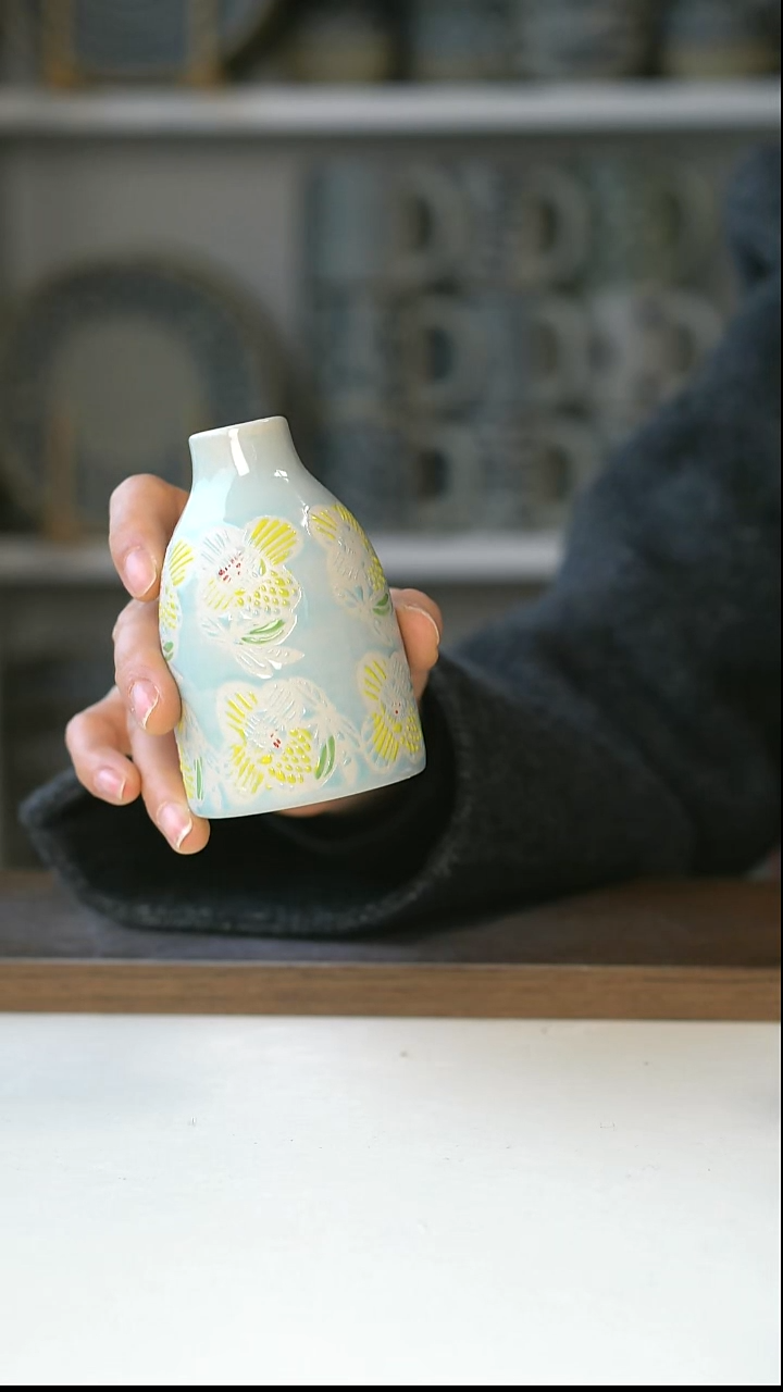 陶出日浮雕花朵花瓶10cm@7-7@微瑕