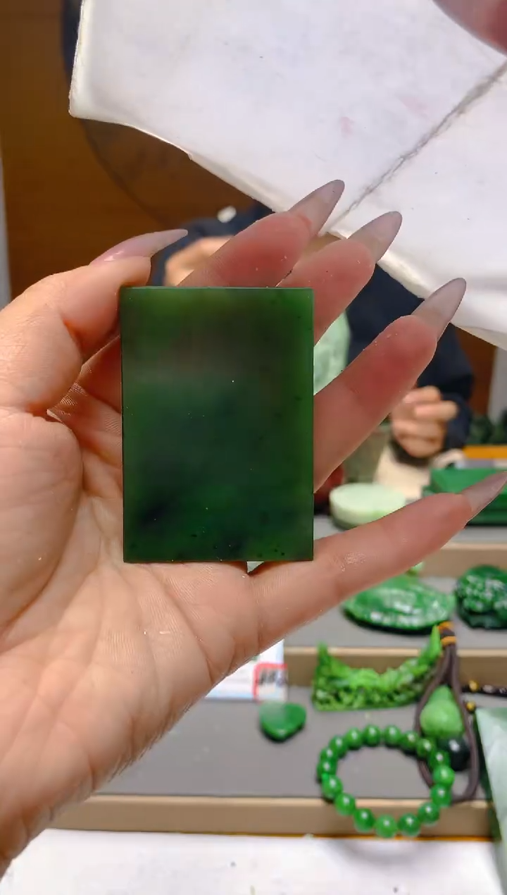 【闪购商品】和田玉（碧玉）颈饰未镶嵌1