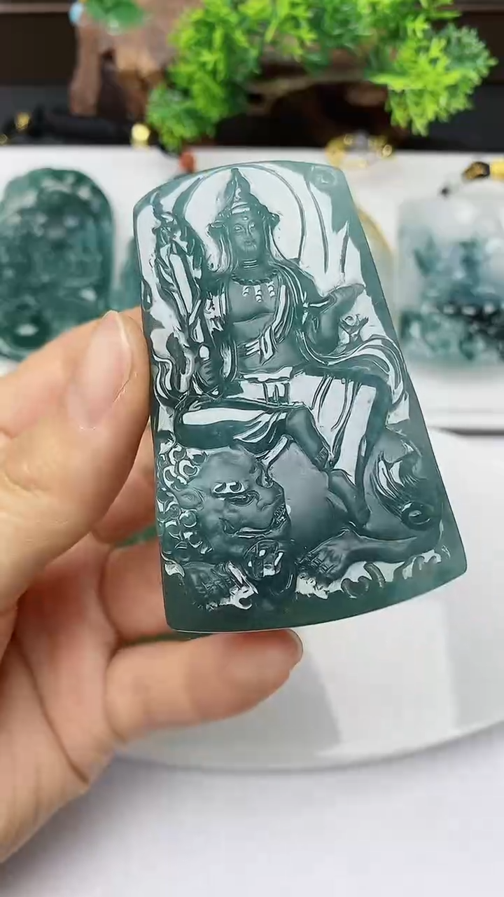 【闪购商品】翡翠颈饰未镶嵌