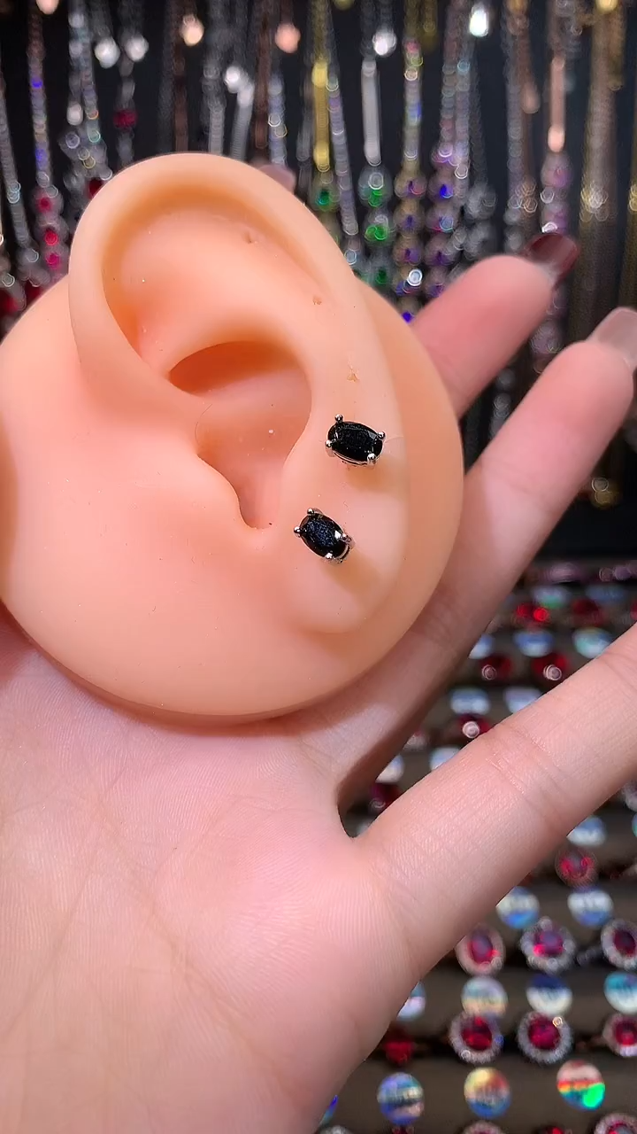 【闪购商品】蓝宝石耳饰银S925镶嵌4.6