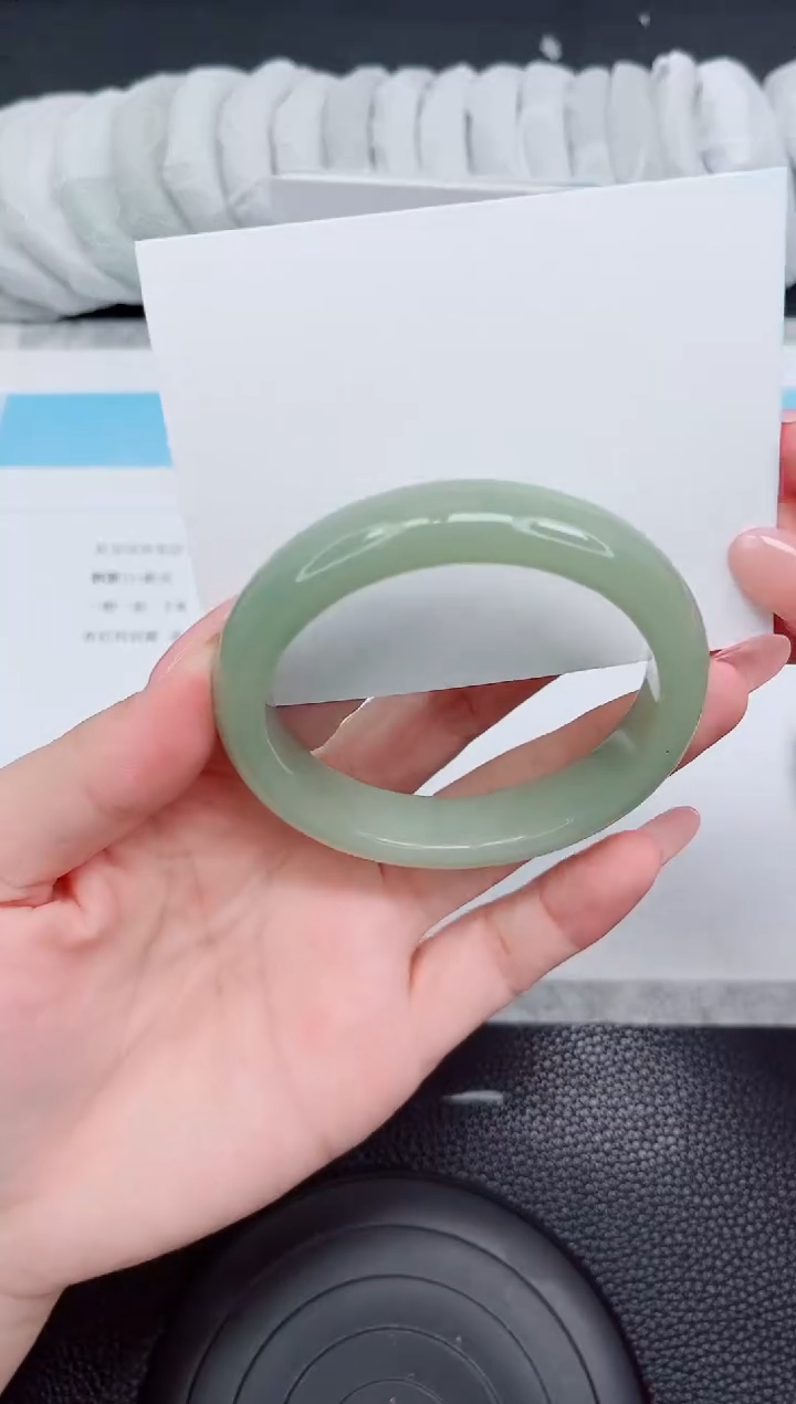 石英质玉手镯未镶嵌145-57.5