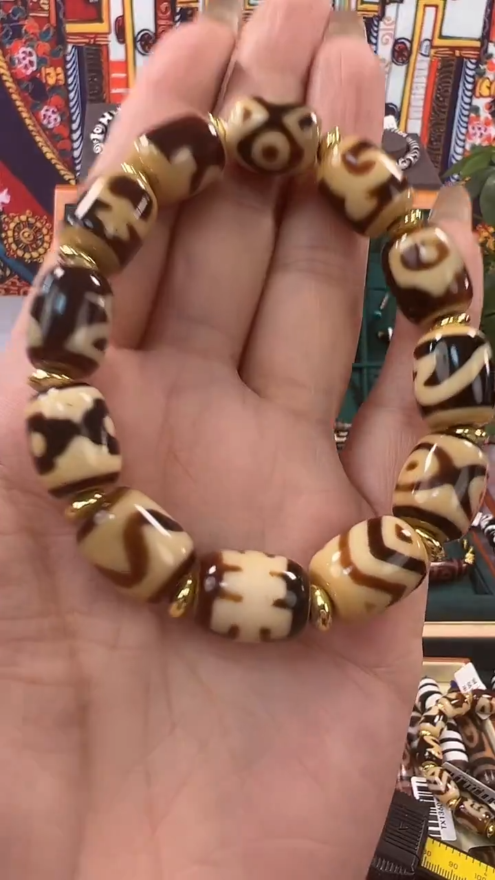 玛瑙/玉髓（覆膜）颈饰合金40.（微瑕）