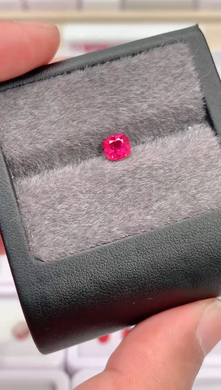 裸石未镶嵌尖晶石1.01-8500天然尖晶石